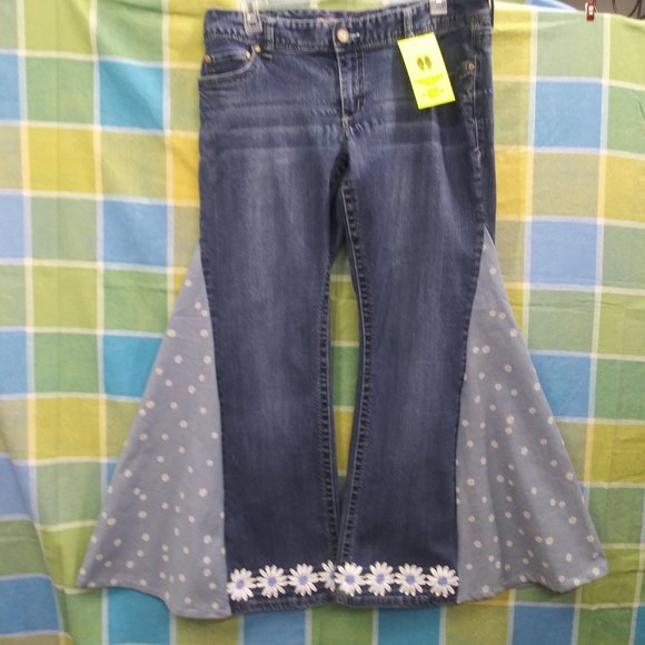 2244 Jeaniemade Size 13/14 short Maurices Bell-Bottoms - Picture 3 of 4